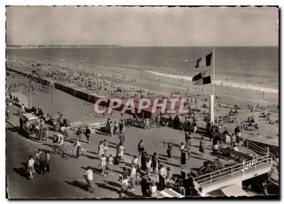 CPSM La Baule la plage