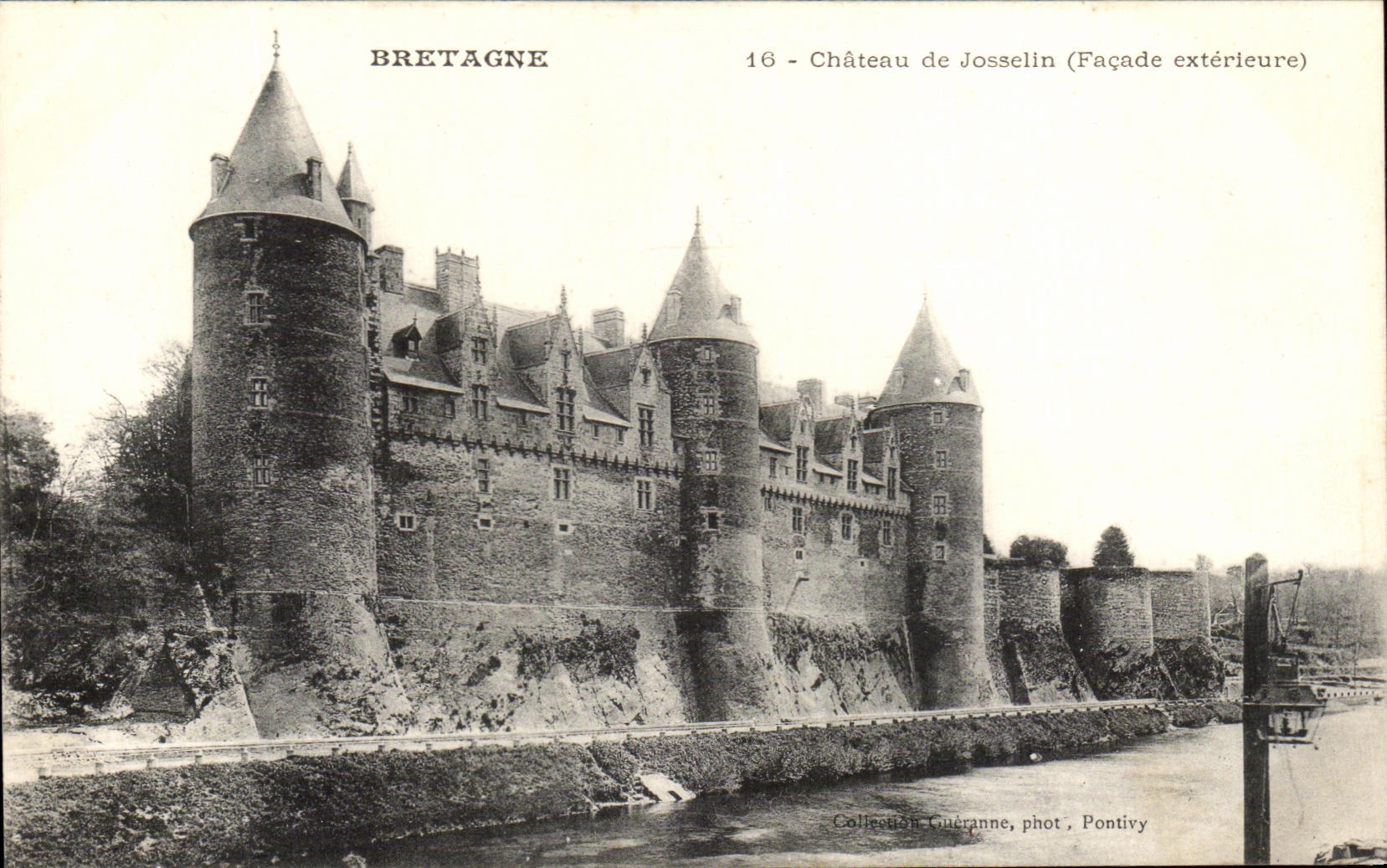 CPA Bretagne Chateau de Josselin