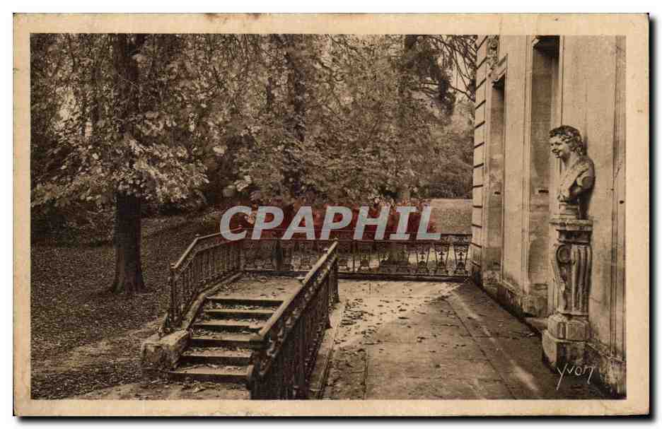 CPA Splendeurs Et Charmes De Versailles Entree de Trianon sous bois 