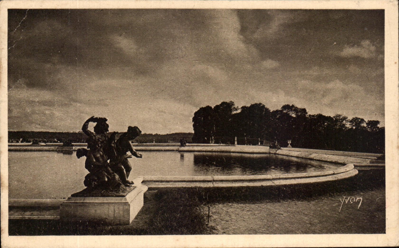 Les Parterres d'Eau — Versailles — édition Yvon