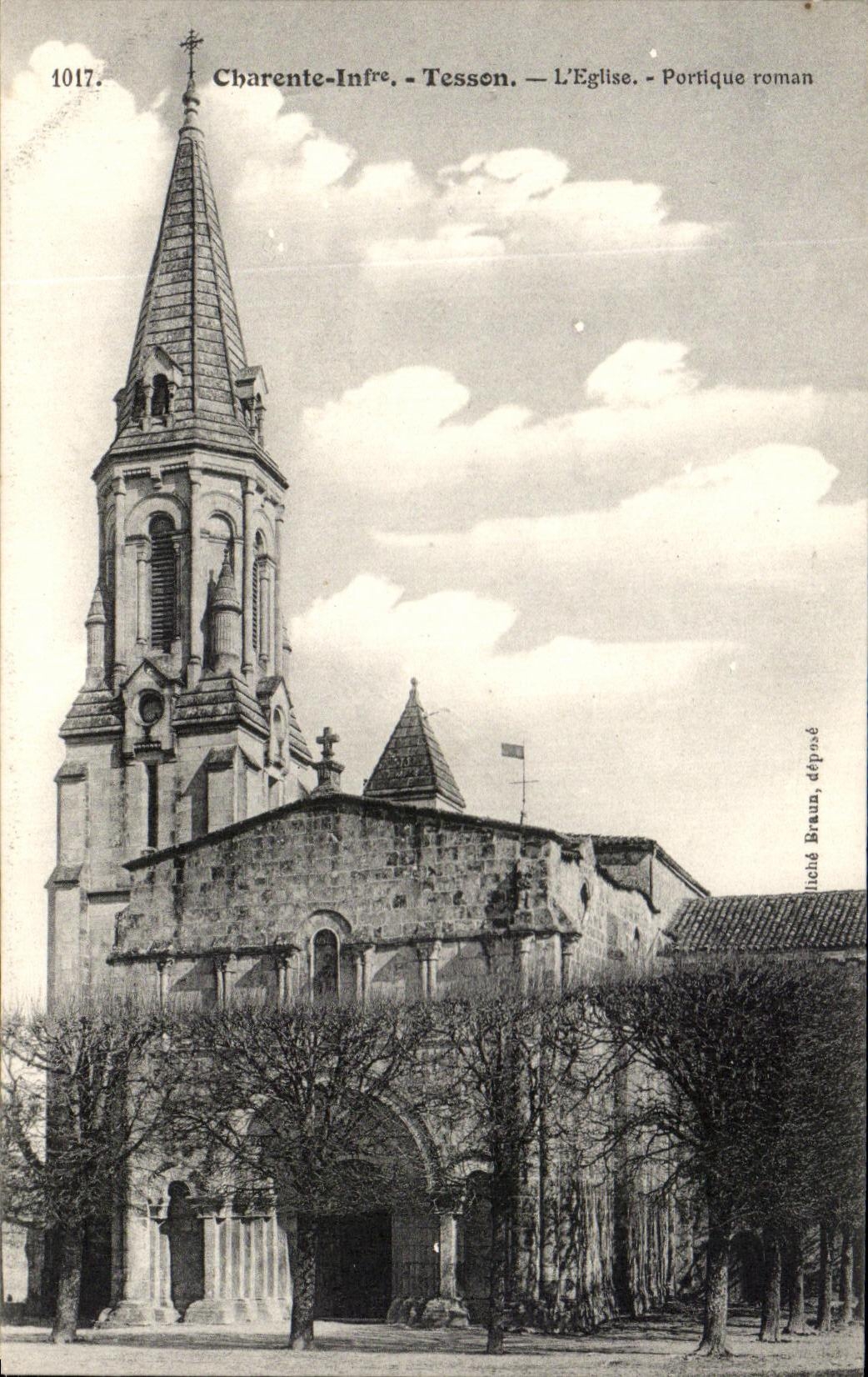 CPA Charente Inf Tesson L'Eglise Portique roman