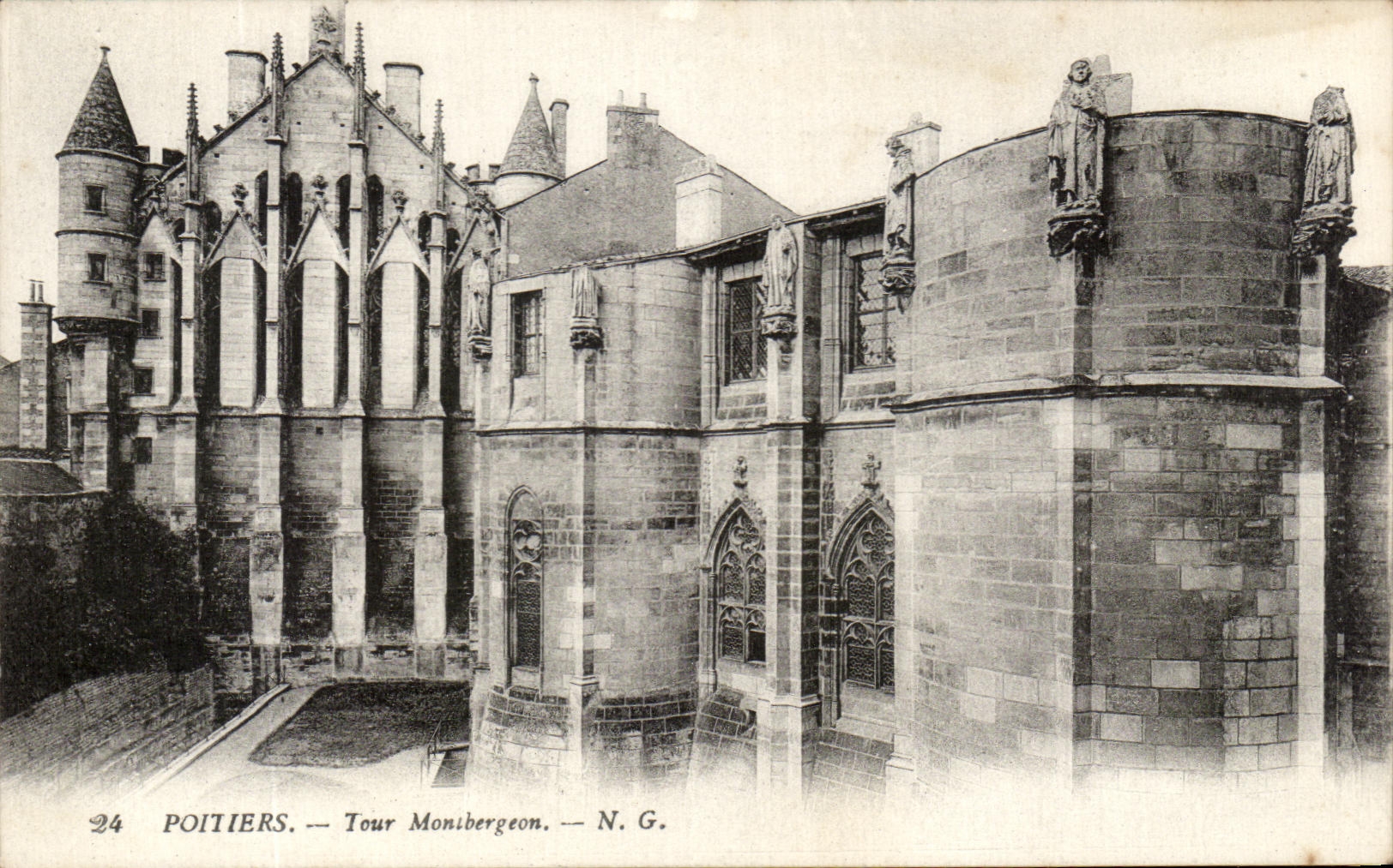 Poitiers — Tour Monibergeon — N.G.