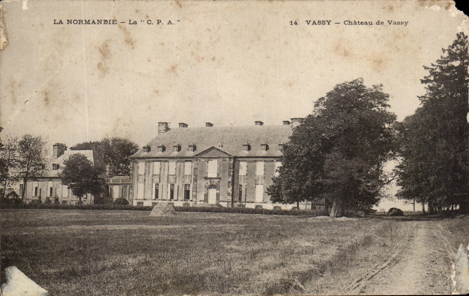 CPA La Normandie La Vassy Chateau De Vassy