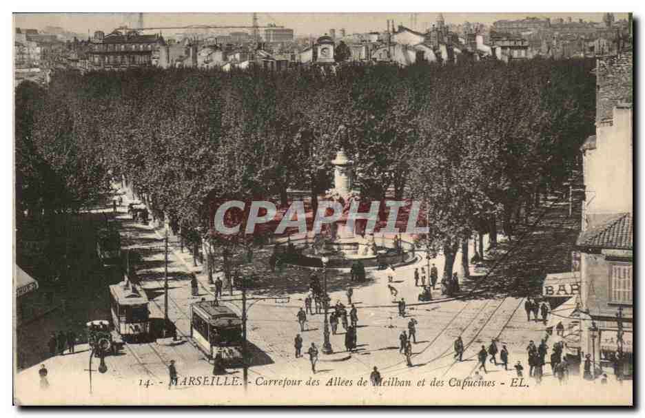 CPA Marseille Carrefour Des Allees De Meilhan et Des Capucines