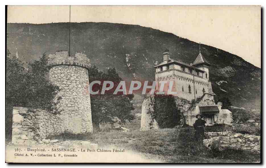 Dauphiné - SASSENAGE - Le Petit Château Féodal — Cliché A. V., Collection L. P., Grenoble