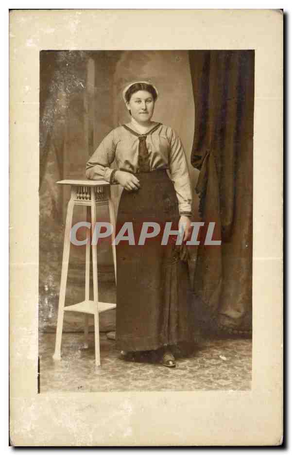 CARTE PHOTO Femme Folklore