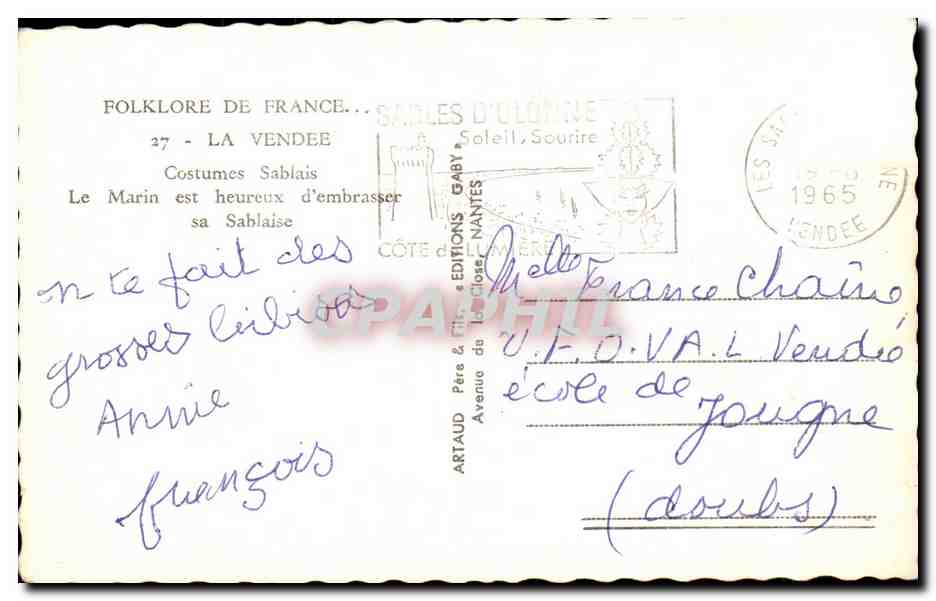 CPSM Folklore de France La Vendee Costumes Sablais Le Marin est Heuireux d'embrasser sa Sablaise Enfants — Rückseite