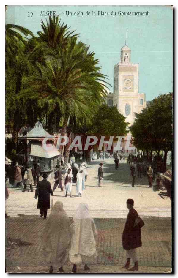 CPA Alger Un Coin de la Place du Gouvernement Algerie