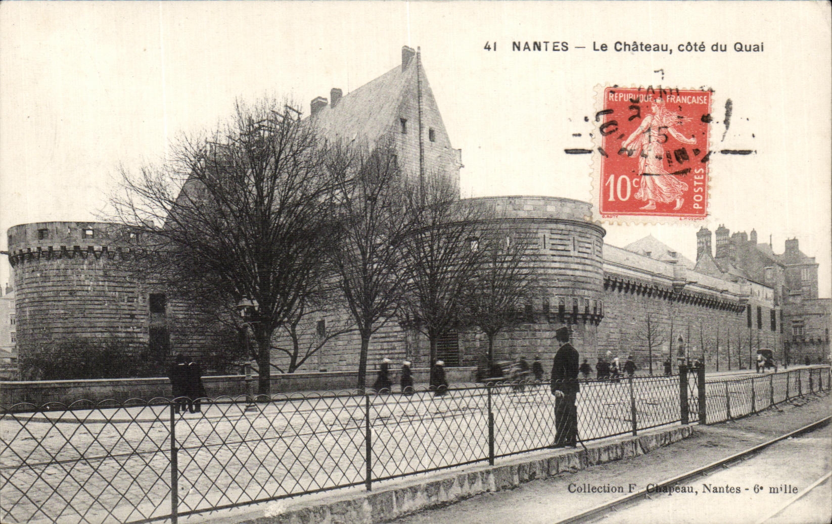 CPA Nantes Le Chateau cote du Quai