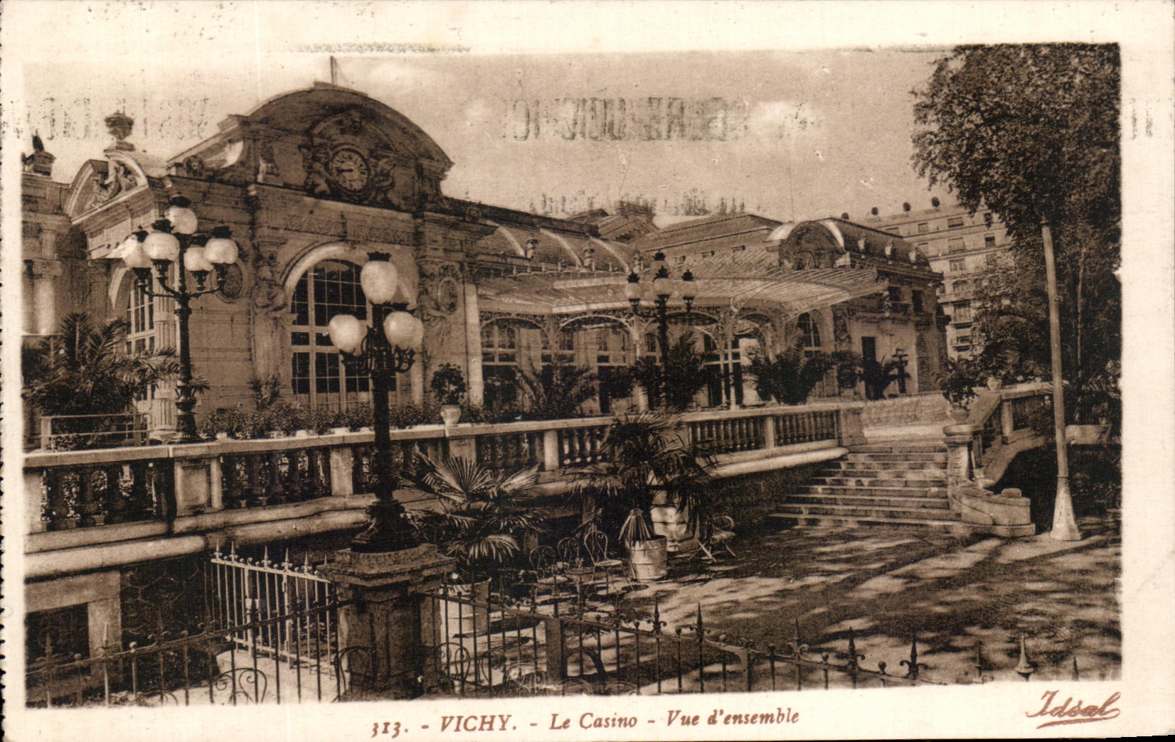 CPA Vichy Le Casino Vue d'ensemble