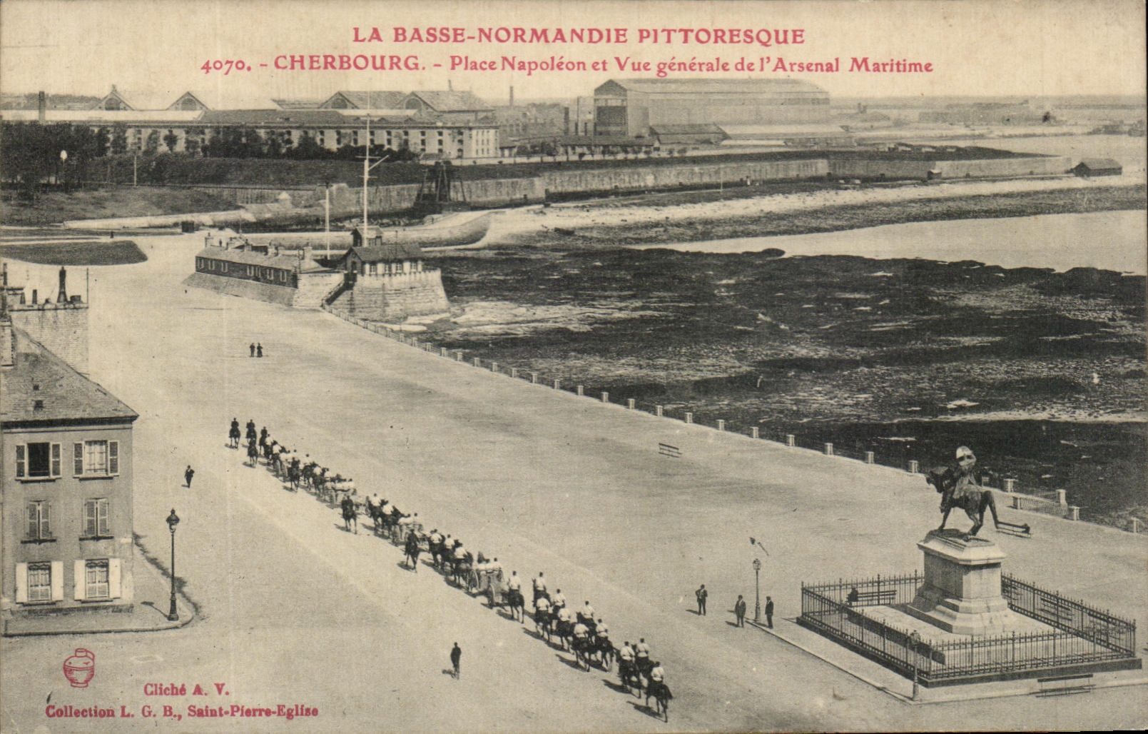 CPA La Basse Normandie Pittoresque Cherbourg Place Napoleon 1er Et Vue Generale De l'Arsenal Maritime Militaria chevaux 