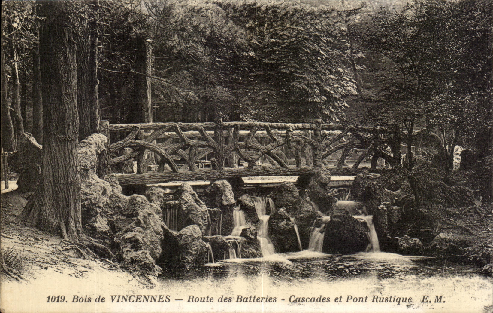 Bois de VINCENNES — Route des Batteries — Cascades et Pont Rustique — E.M. n°1019
