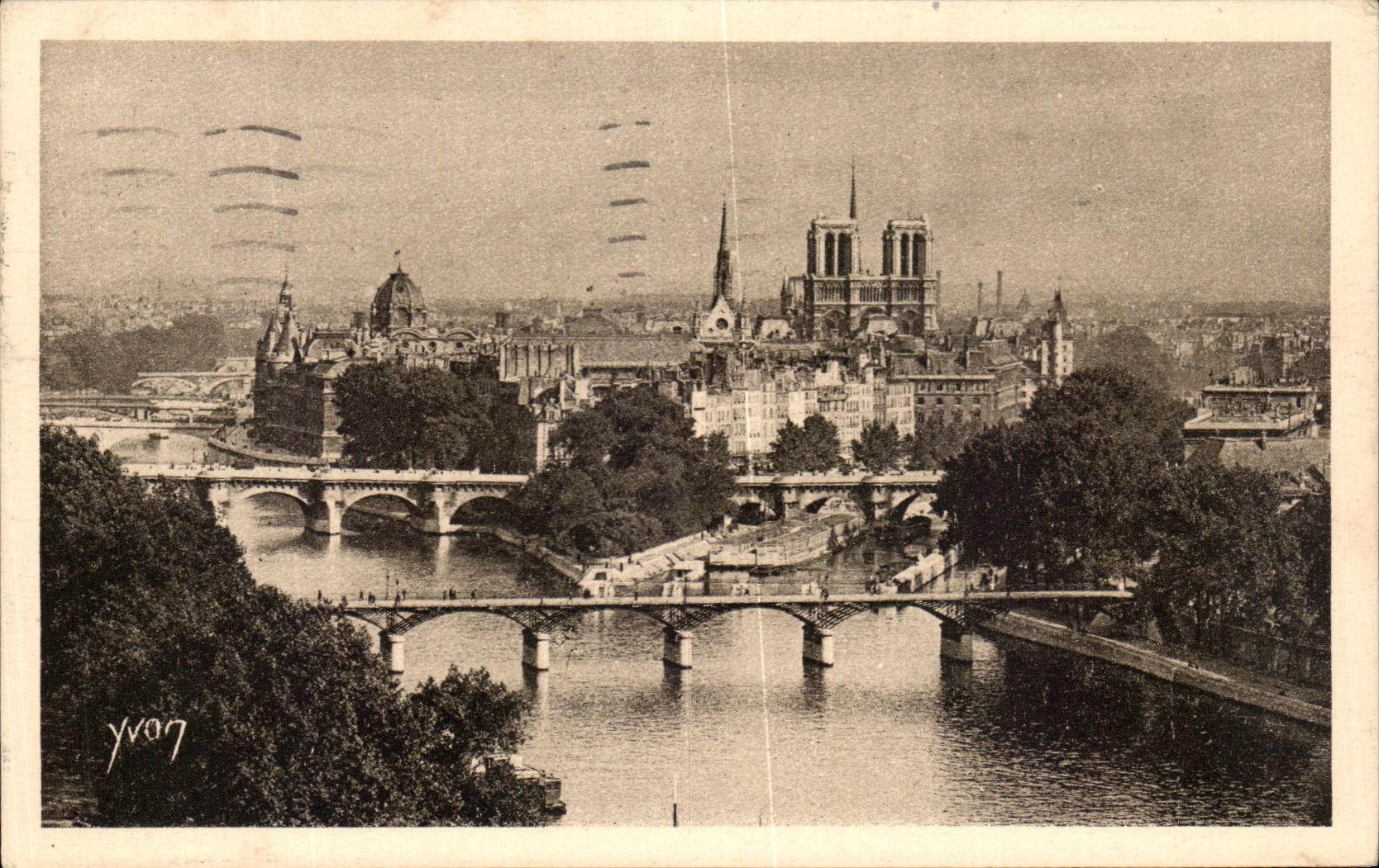 CPA Paris En Flanant La Cite Notre Dame