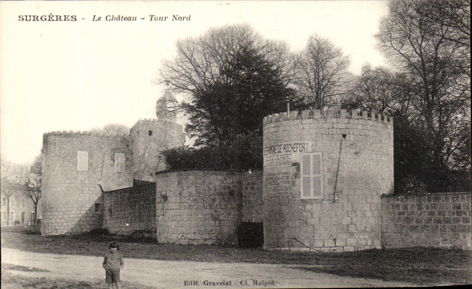 CPA Surgeres Le Chateau Tour Nord enfant