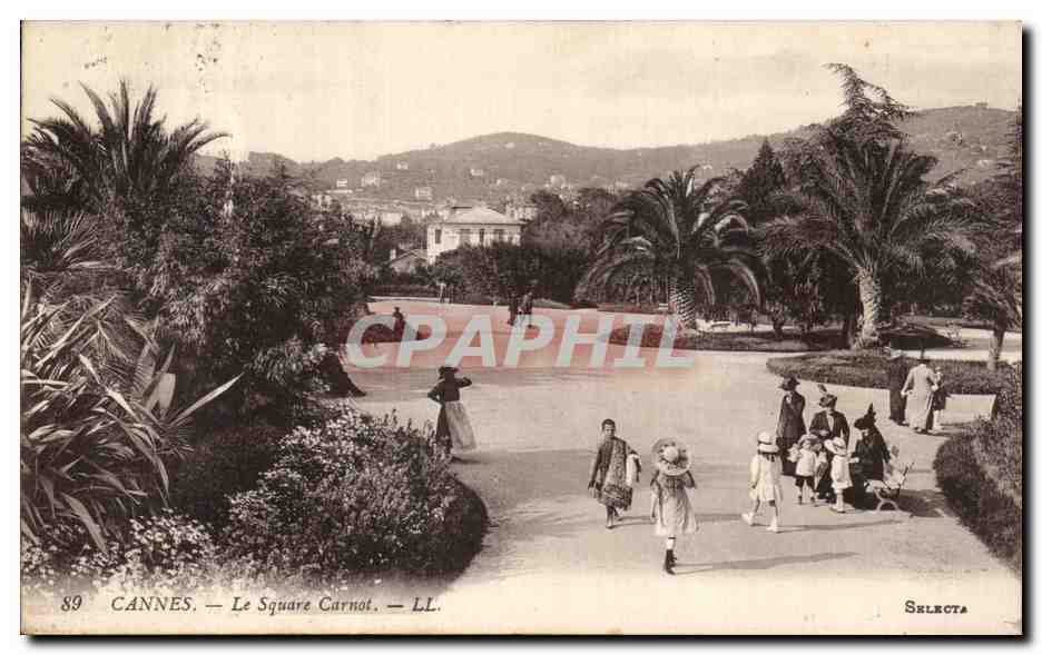 CPA Cannes Le Square Carnot Enfant Marchand de tapis