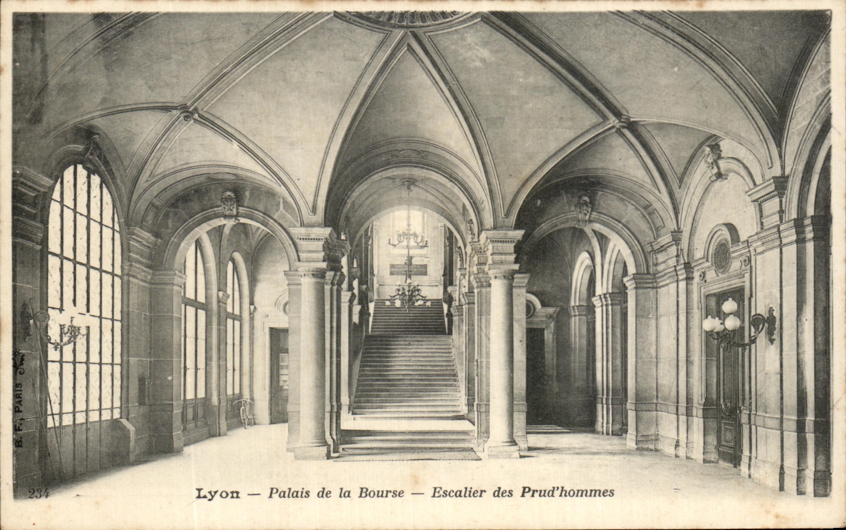 Lyon — Palais de la Bourse — Escalier des Prud'hommes — B. F. Paris n°234