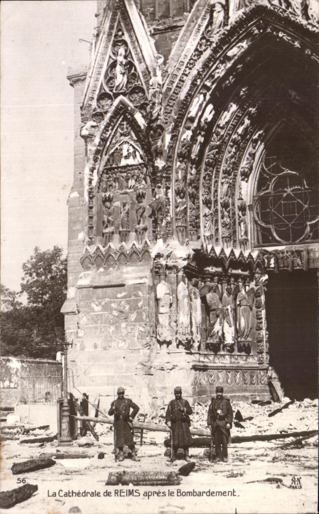 Cathédrale de Reims — après le bombardement — AA Paris, n° 56