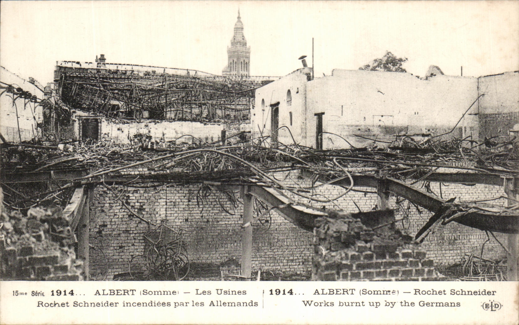 CPA Albert Les Usines Rochet Schneider Incendiees Par Les Allemands Militaria