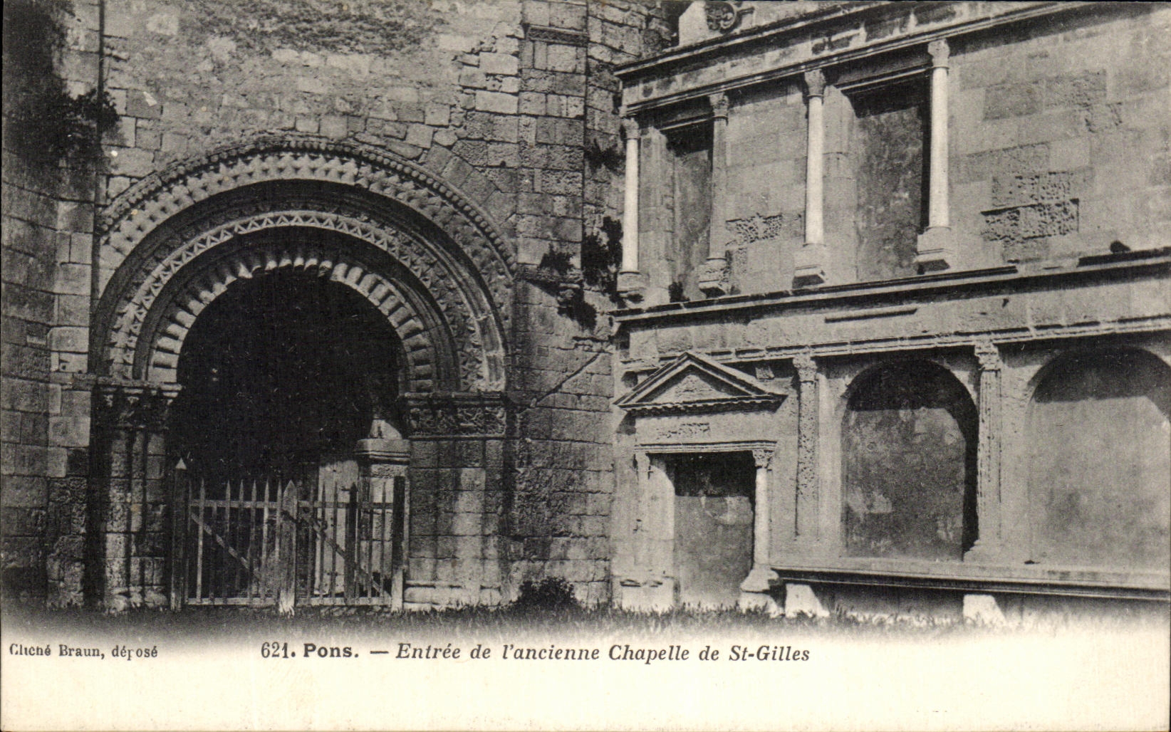 Pons — Entrée de l'ancienne Chapelle de St-Gilles — Clichené Braun, déposé, n°621
