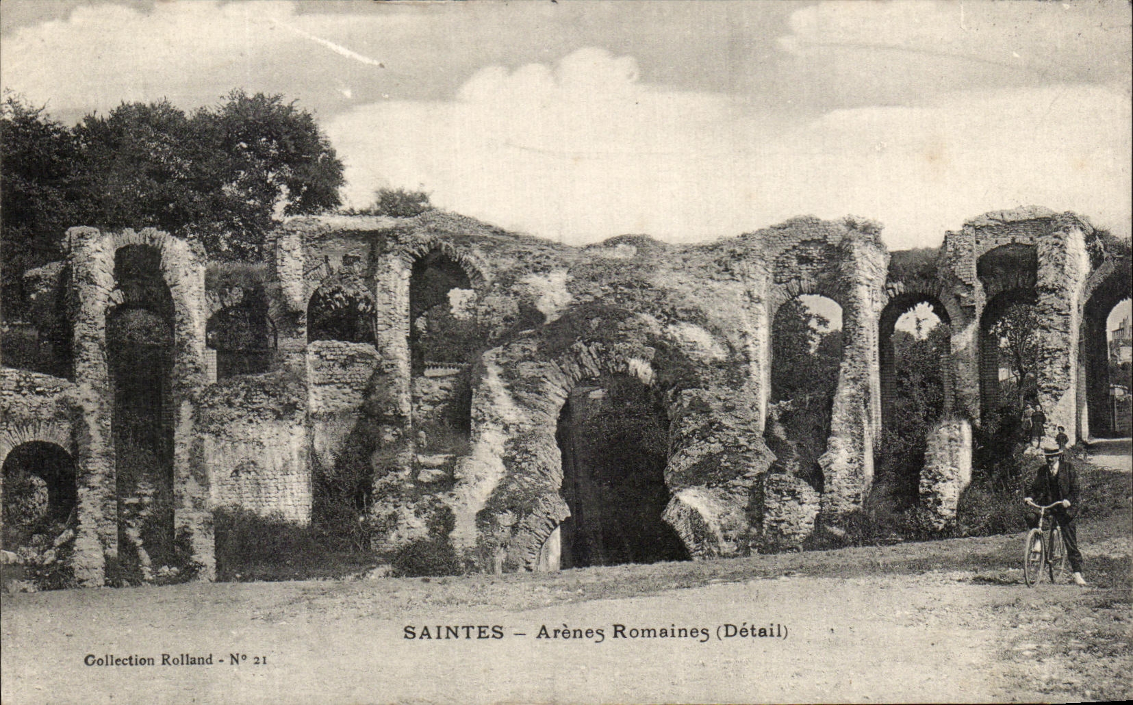 CPA Saintes Arenes Romaines 