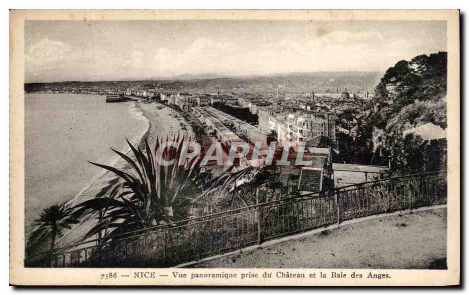 CPA Nice Vue Panbormique Prise Du Chateau Et La Baie Des Anges