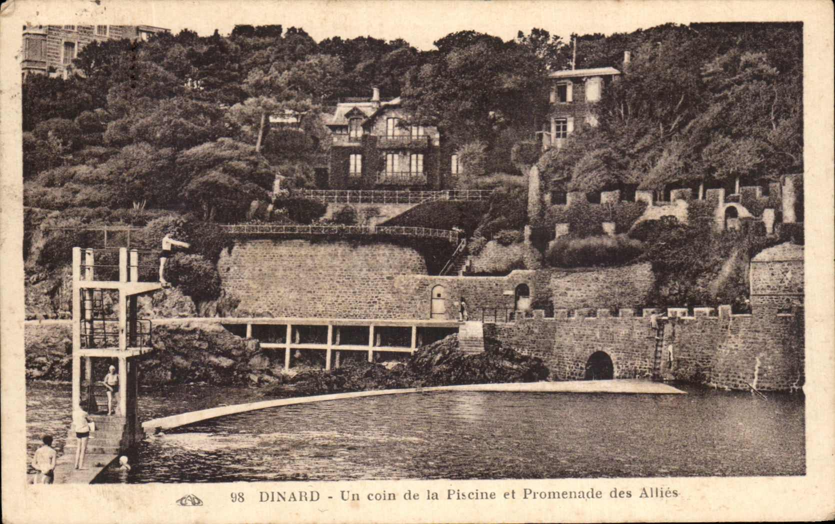 Dinard - Un coin de la Piscine et Promenade des Alliés — éditeur non identifié, n° 98