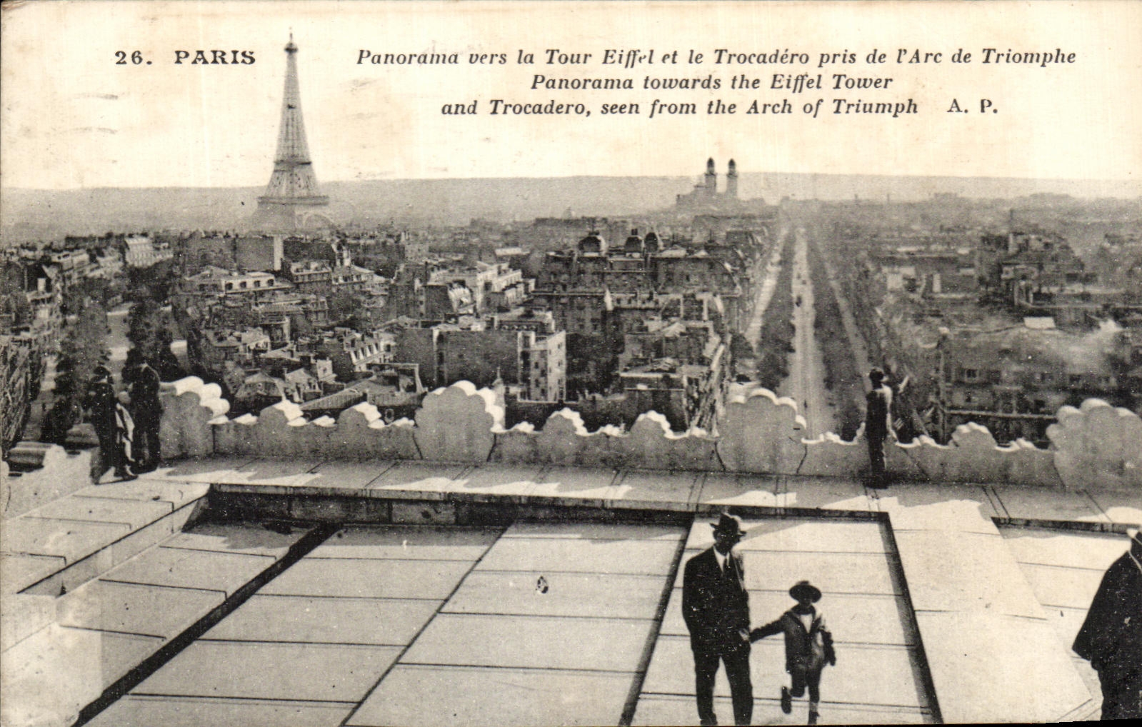 CPA Paris Panorama Vers La Tour Eiffel Et Le Trocadero Pris De l'Arc De Triomphe Tour Eiffel
