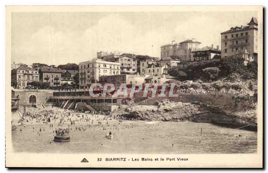 CPA Biarritz Les Bains et le port Vieux