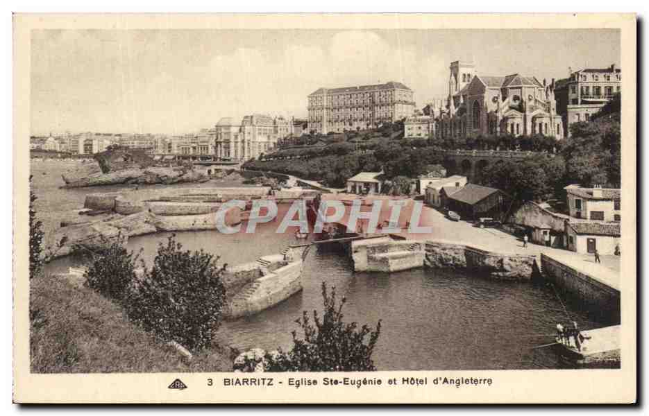 CPA Biarritz Eglise Ste Eugenie et Hotel d'Angleterre pecheurs