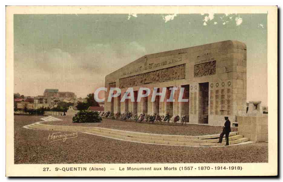 Antike Ansichtskarte St Quentin Denkmal für die Toten 1557 1870 1914 1914 Militaria