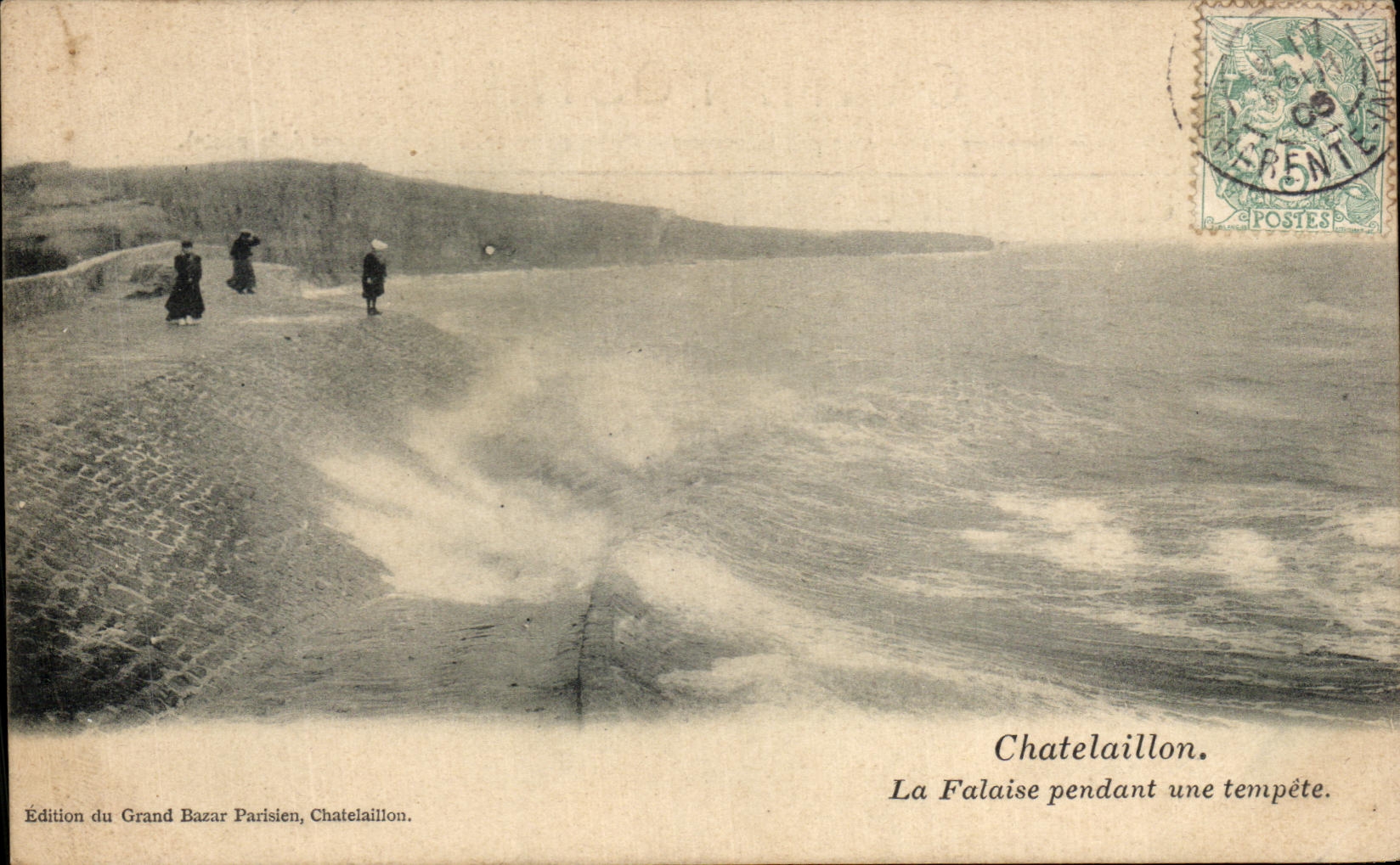 CPA Chatelaillon La Falaise Pendant une Tempete