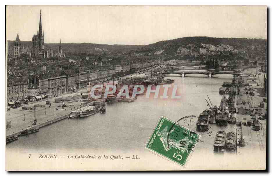 CPA Rouen La Cathedrale et les Quais Bateaux