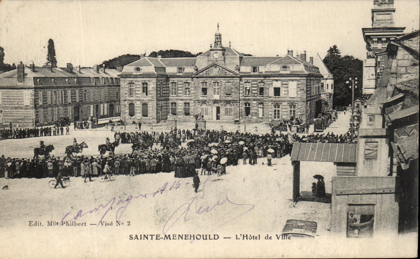 Sainte-Menehould — The Town Hall — Edit. Mlle Philbert — Visé No 2