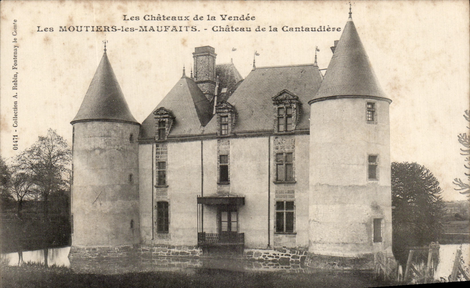 CPA La Chateaux de la Vendee Les Moutiers les Maufaits Chateau de la Cantaudiere