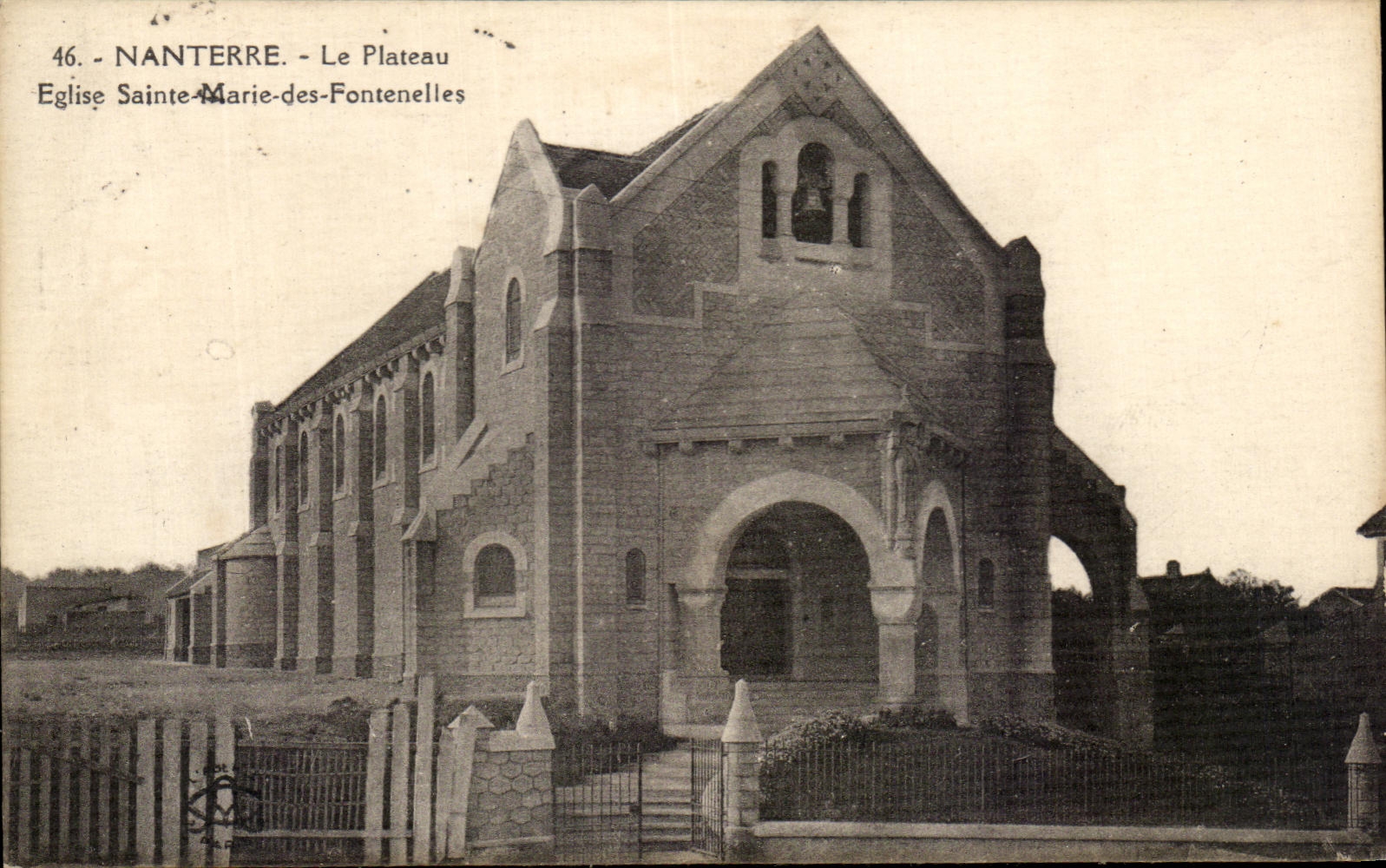 CPA Nanterre Le Plateau Eglise Sainte Marie des Fontenelles
