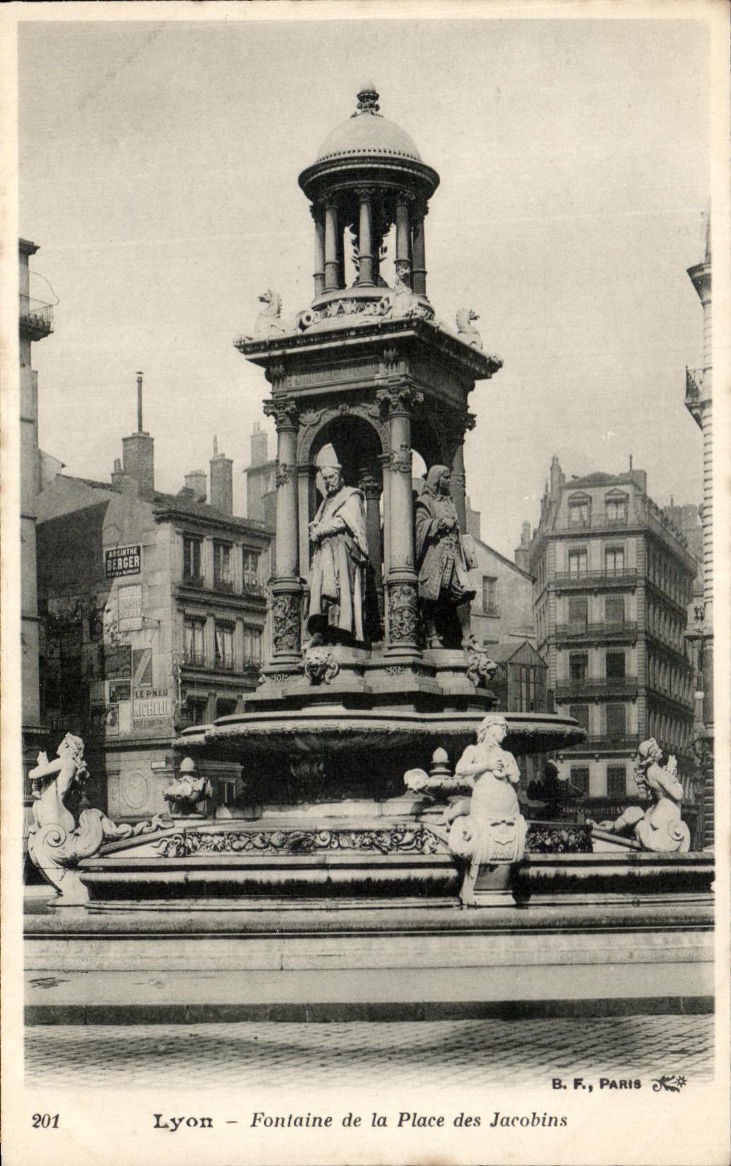 CPA Lyon Fontaine de la Place des Jacobins