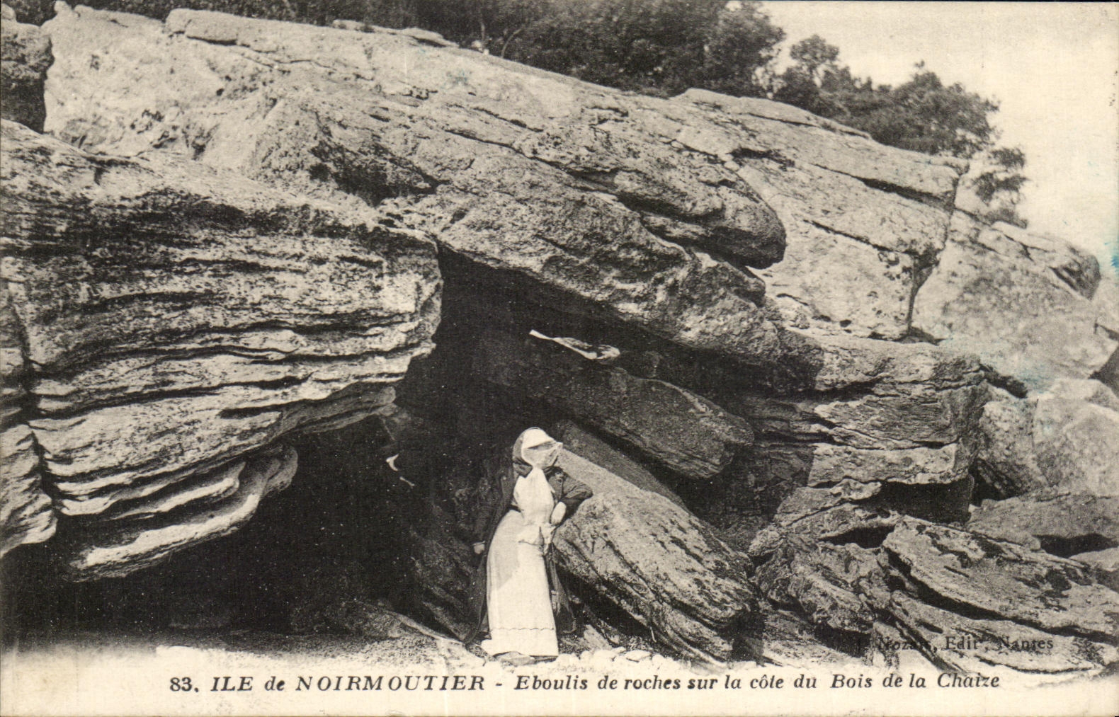 Ile de Noirmoutier — Eboulis de roches sur la côte du Bois de la Chatze — Éditeur : B. Rozon, Nantes
