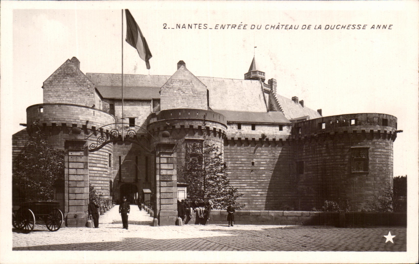 CPA Nantes Entre du Chateau De La Douchesse Anne 