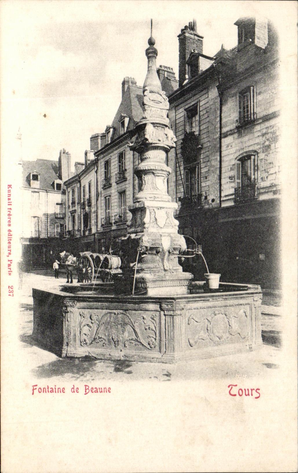 CPA Tours Fontaine de Beaune 