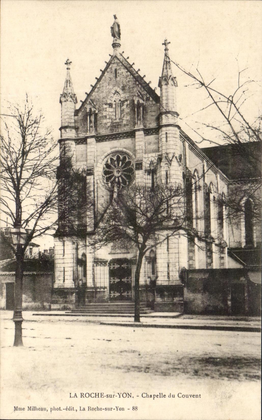 CPA La Roche Sur Yon Chapelle du Couvent 