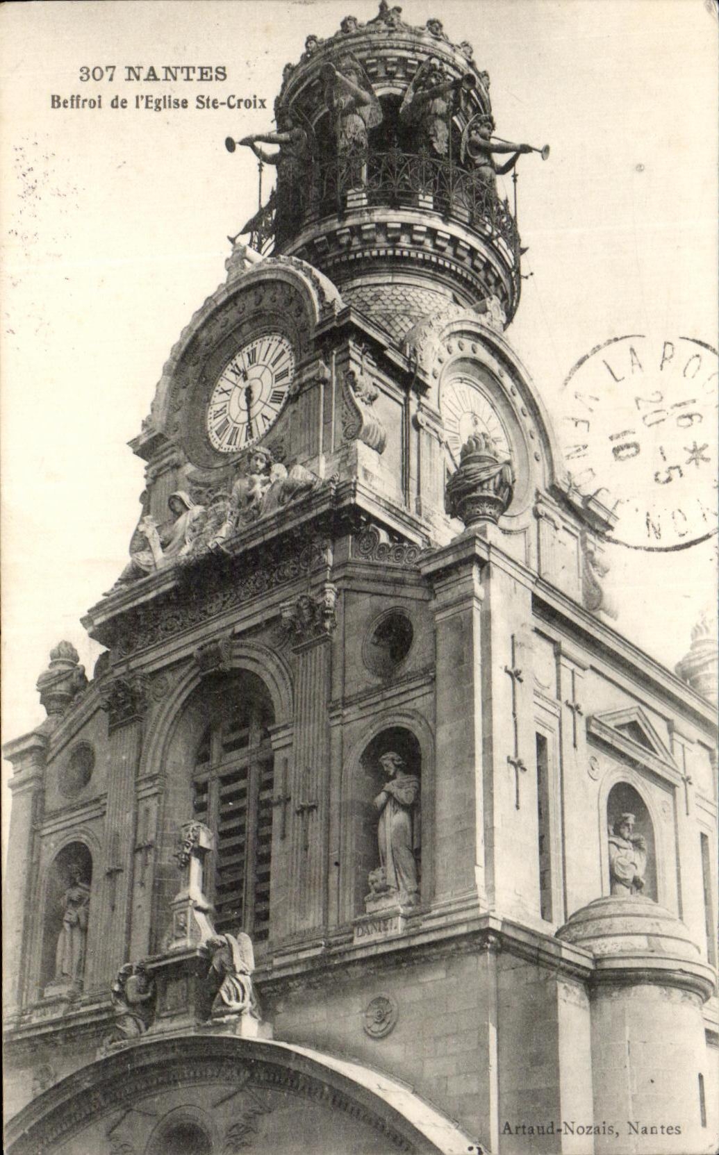 CPA Nantes Beffroi de l'Eglise Ste Croix