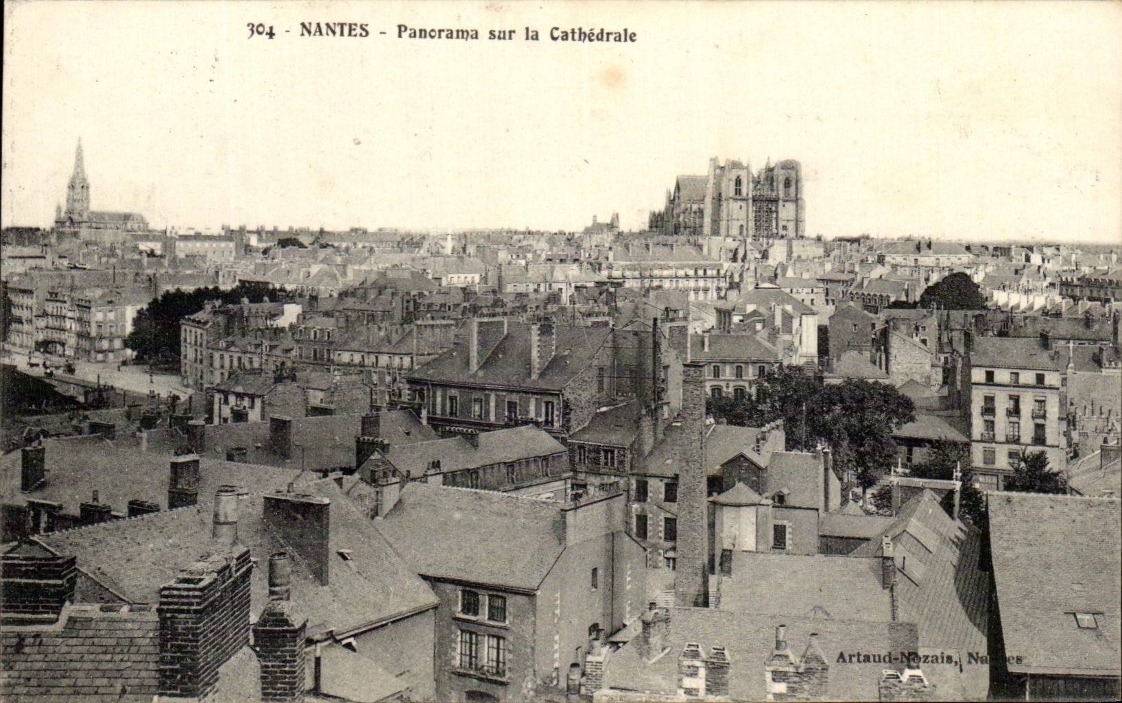 CPA Nantes Panorama sur la cathedrale
