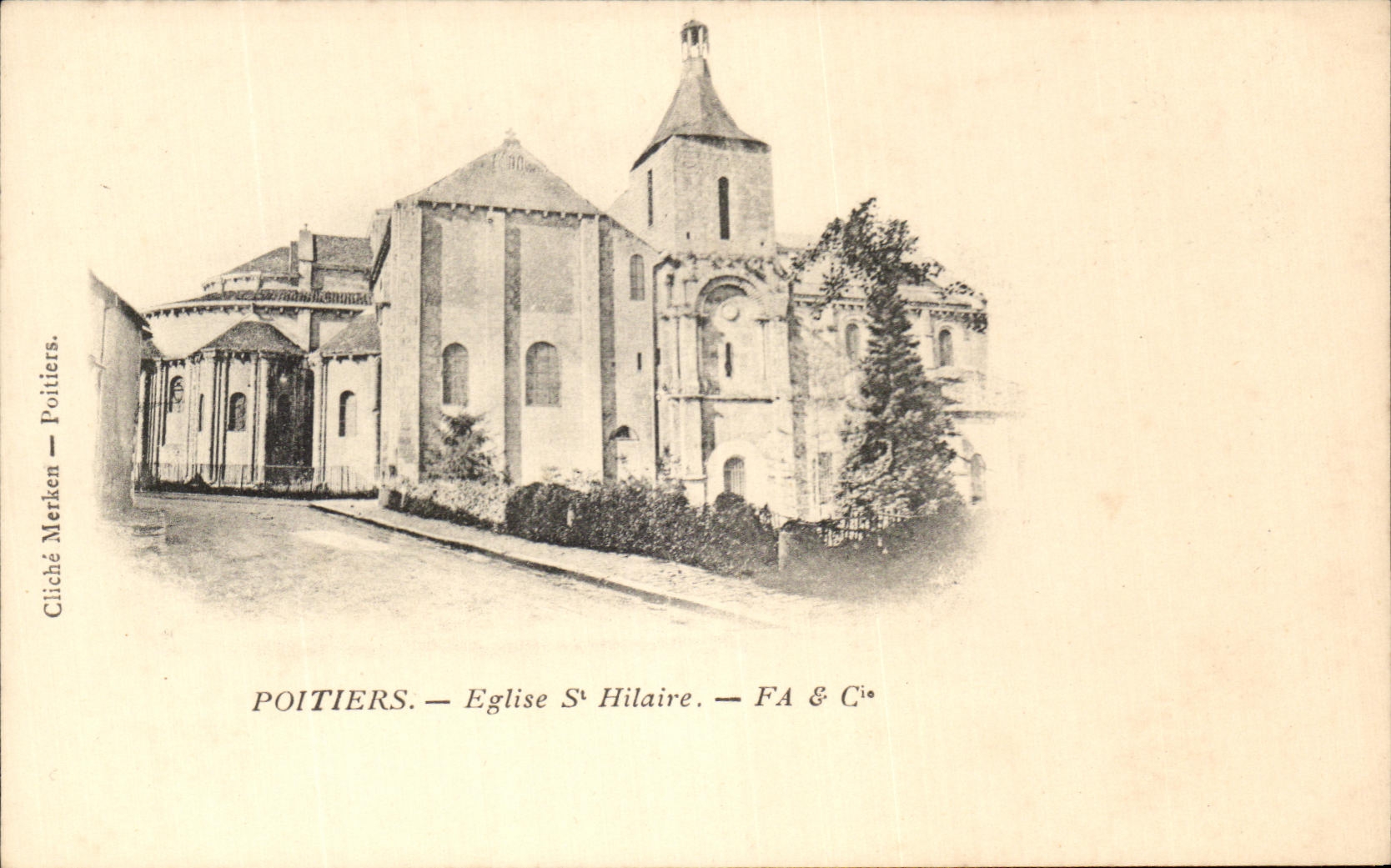CPA Poitiers Eglise Ste Hilaire