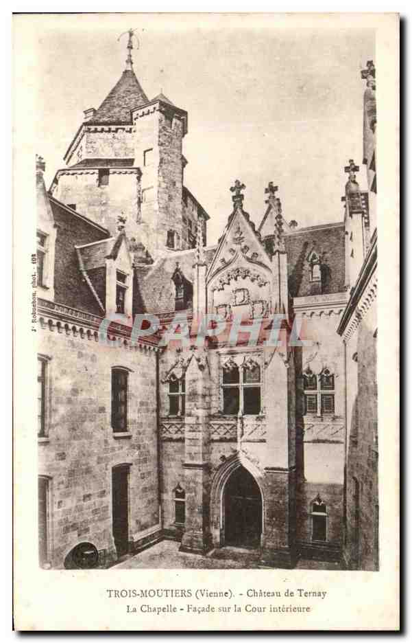 CPA Trois Moutiers Chateau de Ternay La Chapelle Facade sur la Cour interieure