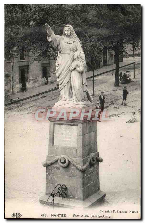 CPA Nantes Statues de Saint Anne Enfants