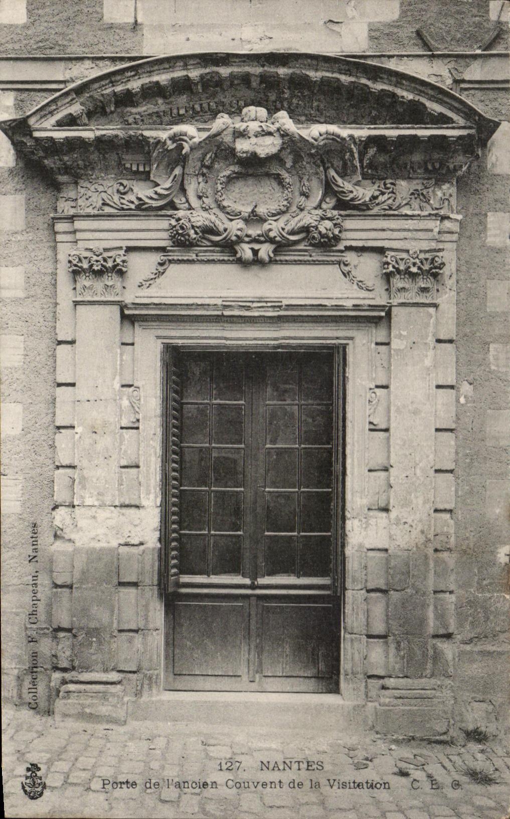 CPA Nantes Porte de l'ancien Couvent de la Visitation 