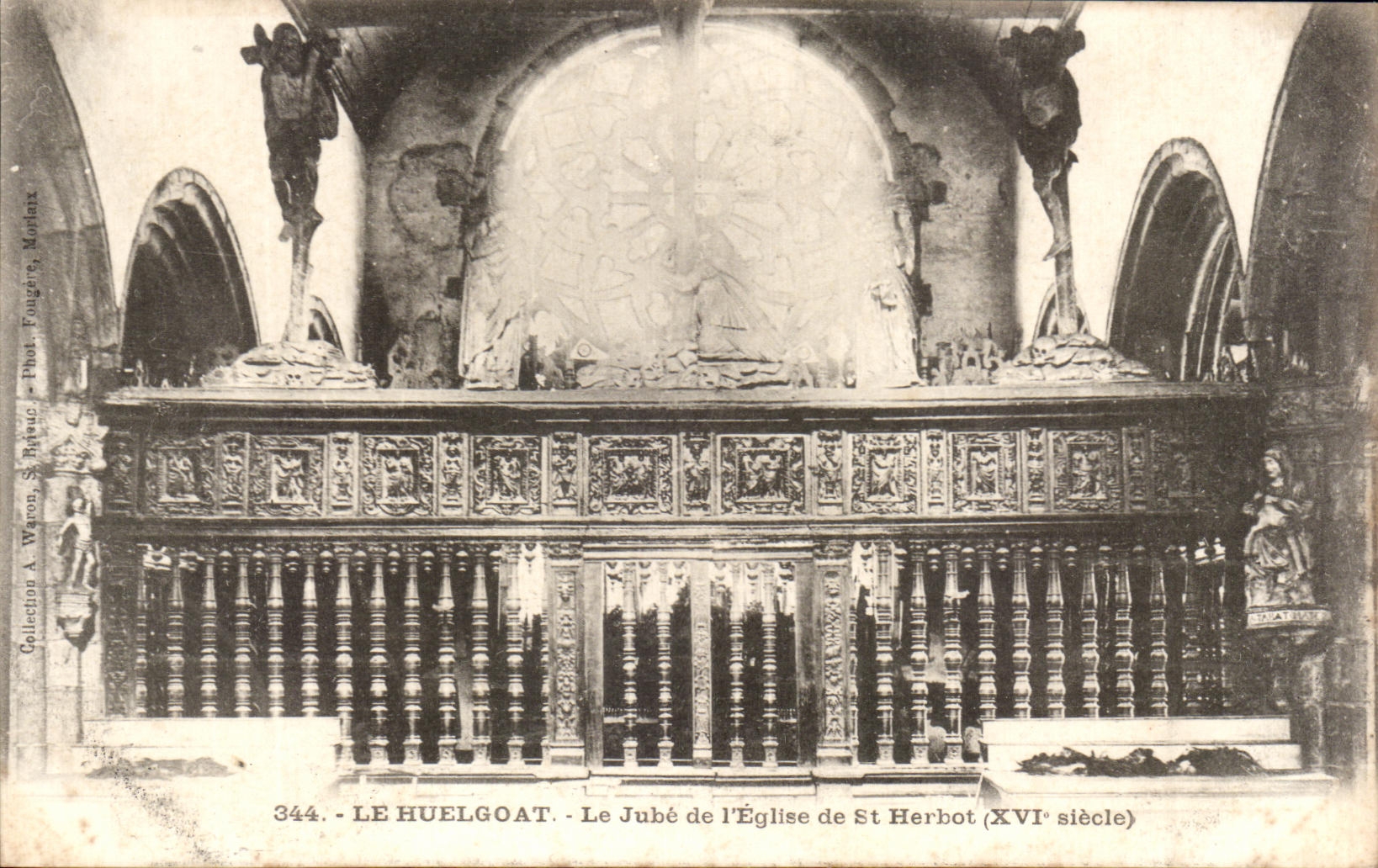 CPA Le Huelgoat Le Jude De l'Eglise De St Herbot