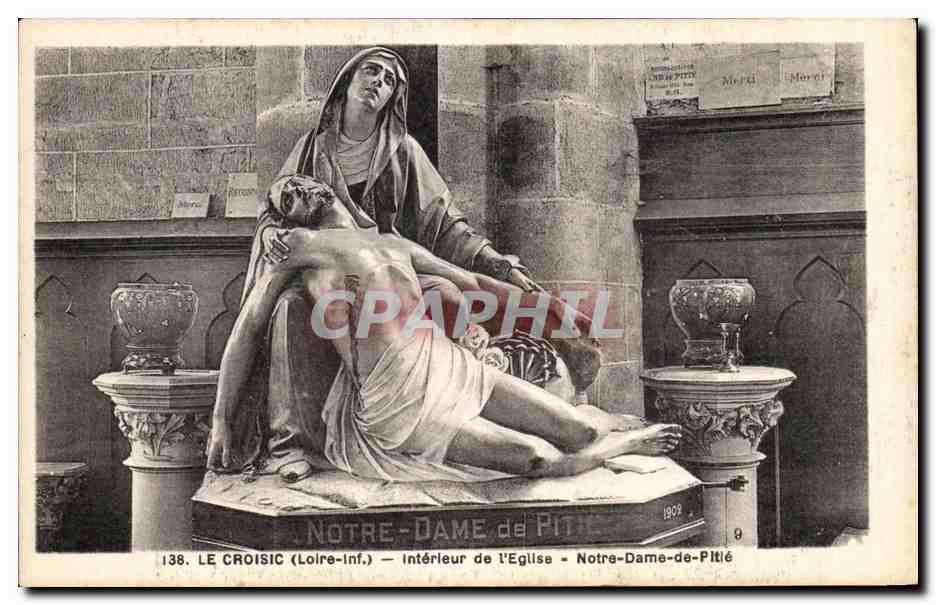 CPA Le Croisic Interieur de l'Eglise Notre Dame de Pitie 