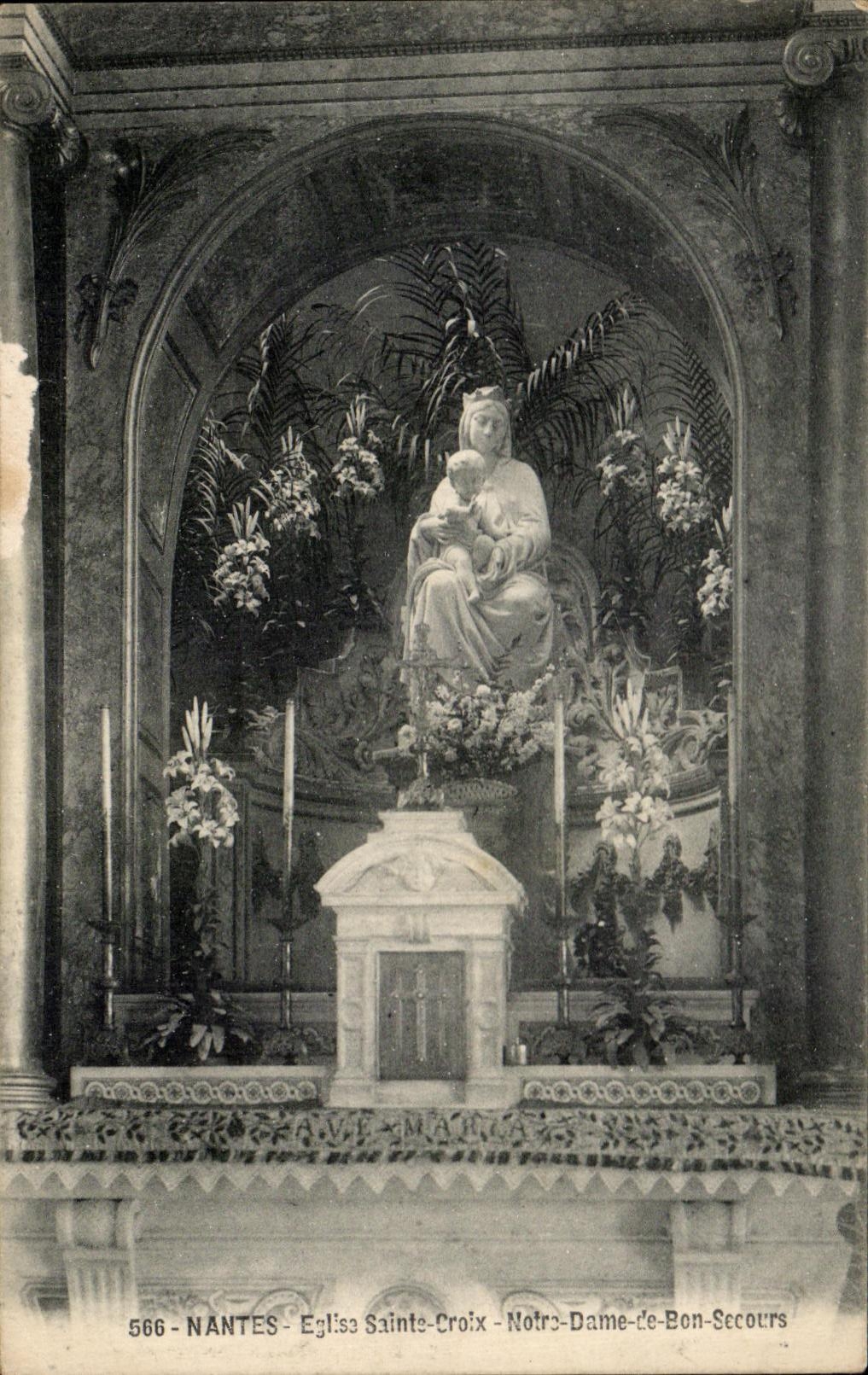 CPA Nantes Eglise Sainte Croix Notre dame de Bon Secours 