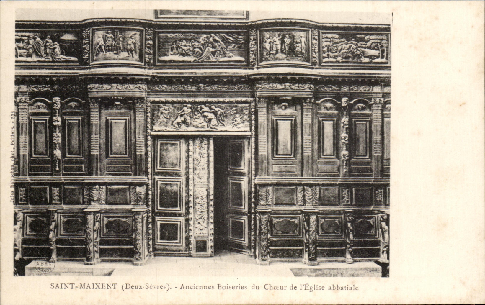 Saint-Maixent (Deux-Sèvres) — Anciennes Boiseries du Chœur de l'Église abbatiale — Jules Bovy, phot. Poitiers - 33